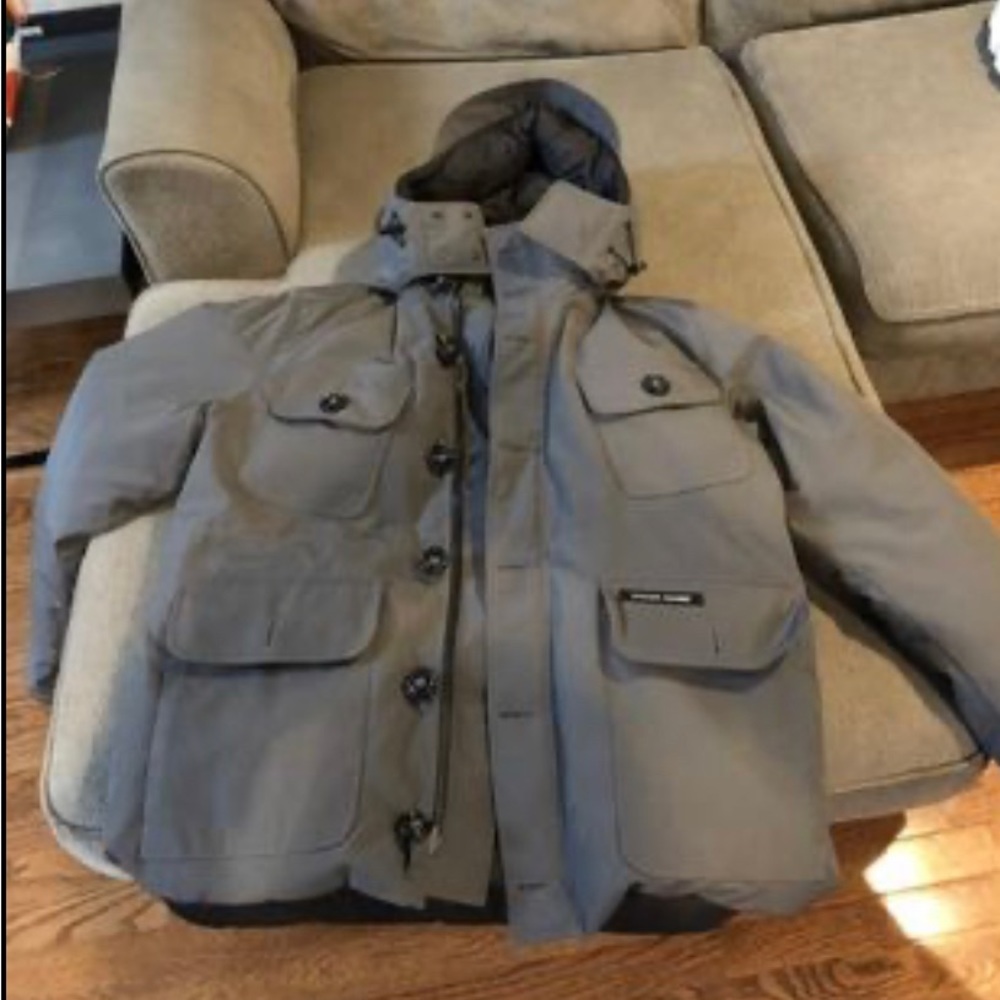Men’s Canada Goose winter jacket